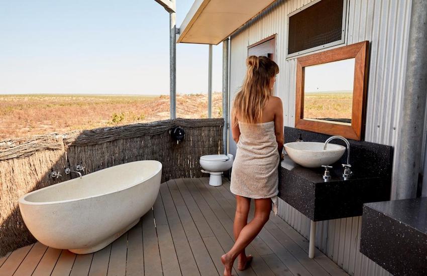 The outdoor ensuite at Berkeley River Lodge