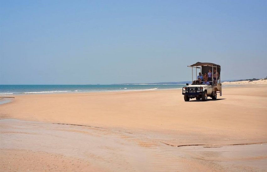 Berkeley River Lodge_beachtour